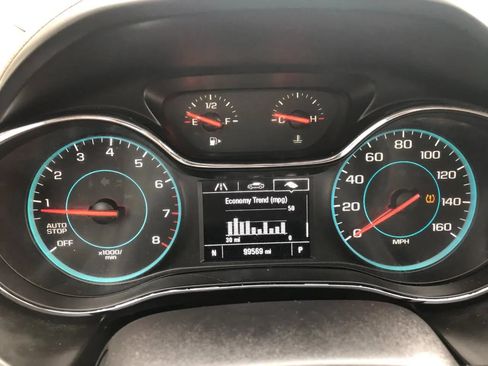 Used 2018 Chevrolet Cruze LT FWD image 20