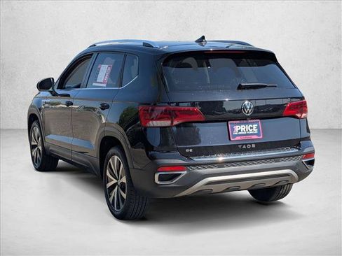 Used 2022 Volkswagen Taos SE FWD image 8