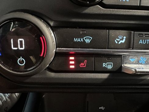 Used 2023 Ford Bronco Badlands w/ Sasquatch Package image 37