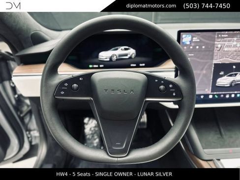 Used 2025 Tesla Model S AWD/4WD image 28
