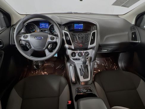 Used 2013 Ford Focus SE w/ SE Winter Pkg image 27
