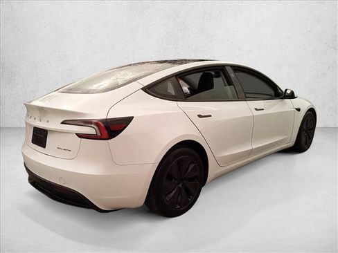 Used 2025 Tesla Model 3 Long Range AWD/4WD image 5