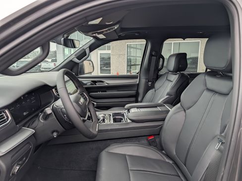 New 2026 Jeep Grand Wagoneer Limited image 5