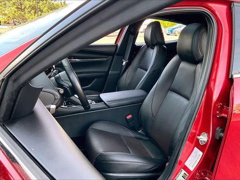 Used 2025 MAZDA MAZDA3 Hatchback w/Premium Plus Pkg image 8
