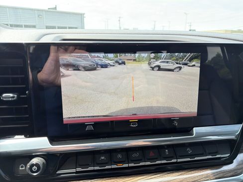 Used 2025 Chevrolet Silverado 1500 RST AWD/4WD image 25