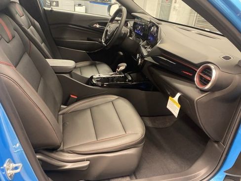 New 2025 Chevrolet Trax RS w/ Driver Confidence Package image 29