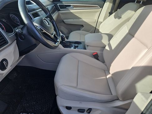 Used 2019 Volkswagen Atlas SE w/ Panoramic Sunroof Package image 31