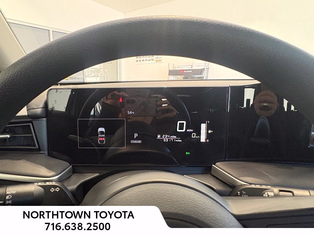 Used 2025 Nissan Kicks S AWD/4WD image 16