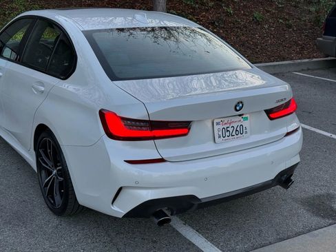 Used 2019 BMW 330i Sedan w/ M Sport Package image 18
