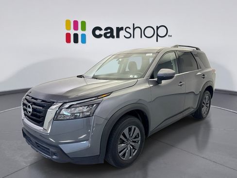 Used 2025 Nissan Pathfinder SV AWD/4WD image 1