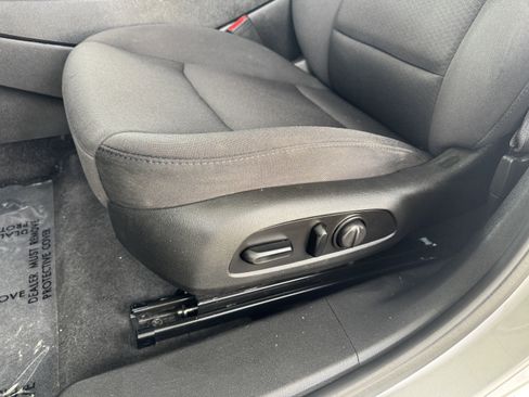 Used 2021 Chevrolet Malibu RS image 13