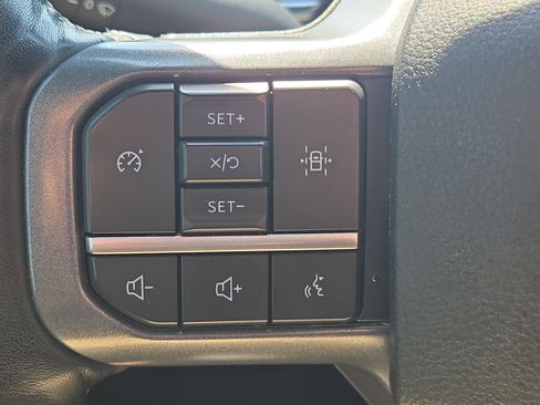 Used 2023 Ford F150 Lariat image 23