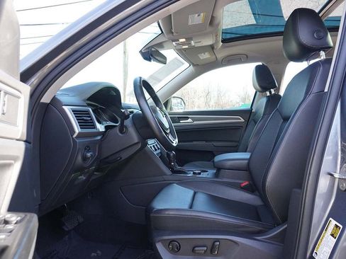 Used 2019 Volkswagen Atlas SE w/ Panoramic Sunroof Package image 32