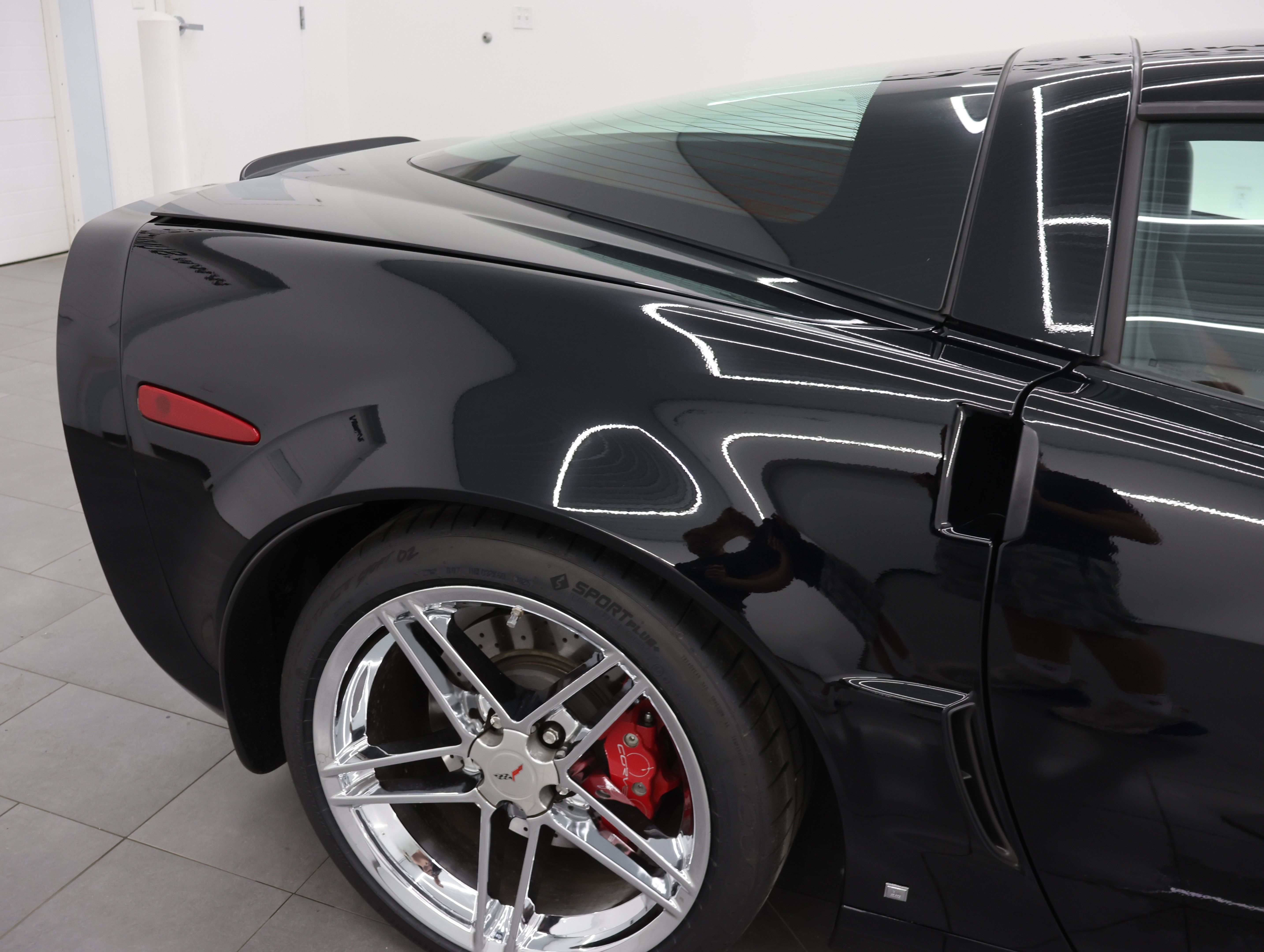 Used 2007 Chevrolet Corvette Z06 w/ Preferred Equipment Group RWD image 22