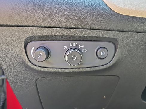 Used 2020 Buick Encore GX Preferred image 16