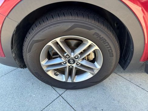 Used 2017 Hyundai Santa Fe Sport FWD image 23