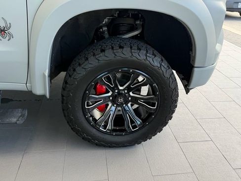 Certified 2022 Chevrolet Silverado 1500 RST AWD/4WD image 15