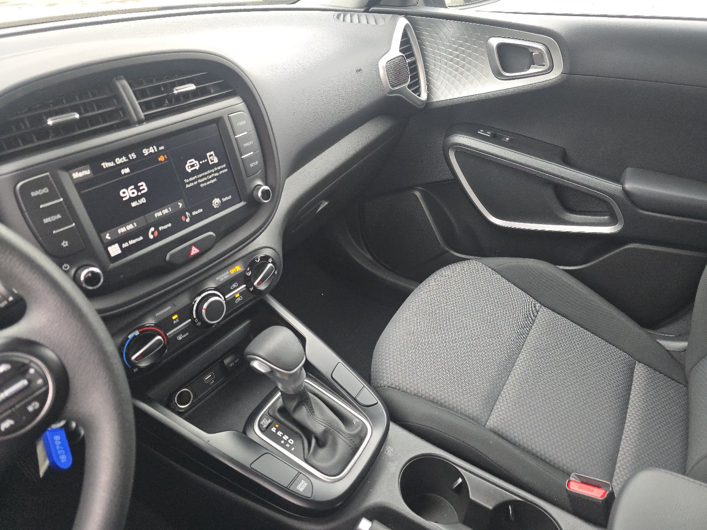 Used 2025 Kia Soul LX w/ LX Technology Package FWD image 27