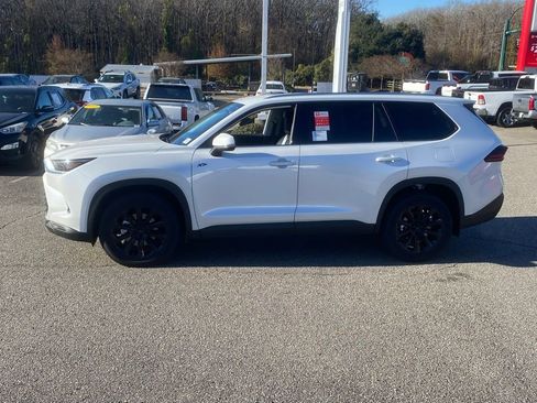 New 2026 Toyota Grand Highlander XLE image 4