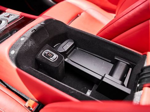 Used 2018 Rolls-Royce Dawn RWD image 60