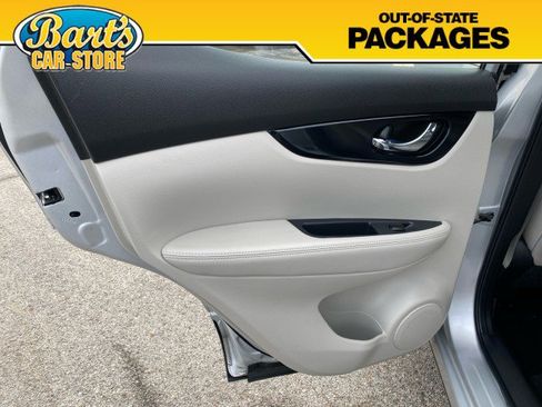 Used 2019 Nissan Rogue Sport SL w/ Premium Package image 18