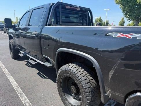 Used 2020 Chevrolet Silverado 2500 Custom w/ Custom Value Package AWD/4WD image 5