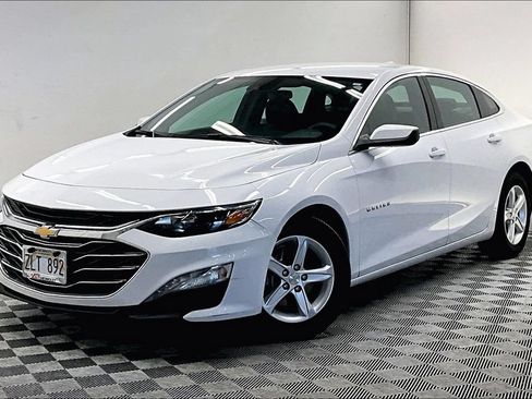 Used 2024 Chevrolet Malibu LT FWD image 1