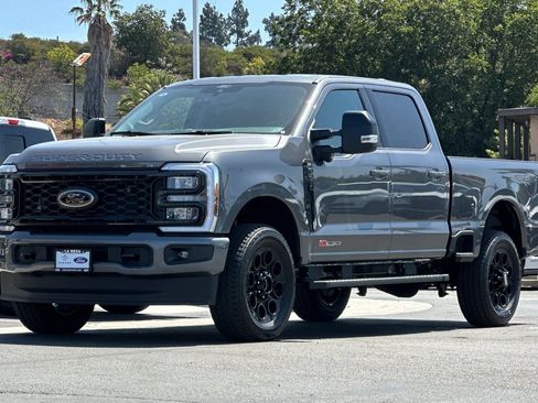 New 2026 Ford F250 XLT w/ XLT Premium Package AWD/4WD image 7