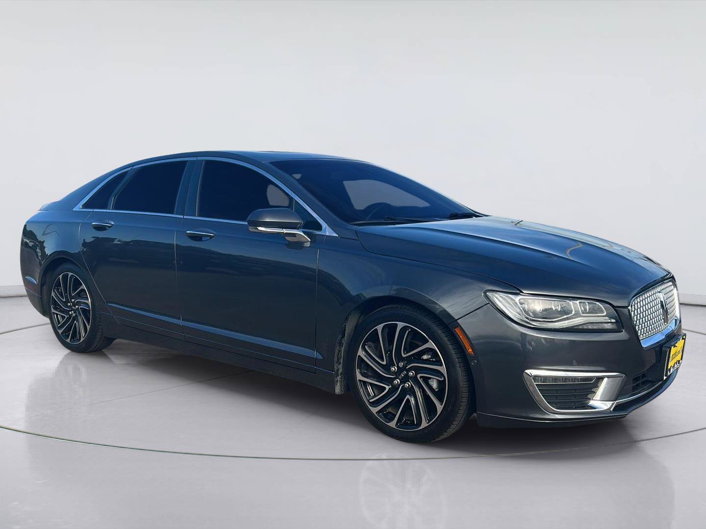 Used 2020 Lincoln MKZ Reserve w/ Luxury Package FWD image 3