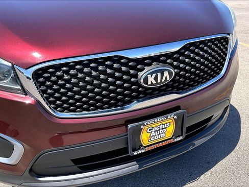 Used 2017 Kia Sorento AWD image 26
