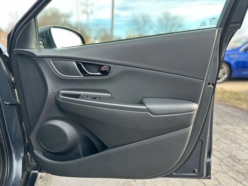 Used 2018 Hyundai Kona Limited image 22