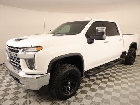 Used 2020 Chevrolet Silverado 2500 LTZ w/ LTZ Texas Edition image 10