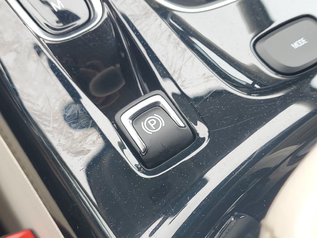 Certified 2021 Buick Envision Preferred FWD image 29