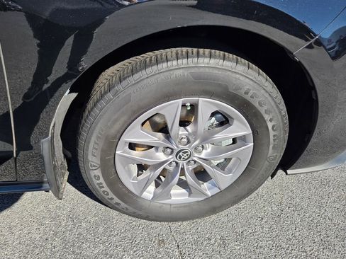 Certified 2023 Toyota Sienna LE image 16