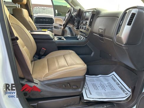 Used 2018 GMC Sierra 3500 Denali w/ Duramax Plus Package image 11