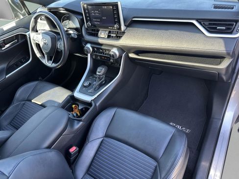 Used 2020 Toyota RAV4 XSE image 18