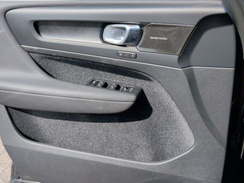 Used 2024 Volvo XC40 Recharge Ultimate w/ Protection Package Premier image 26