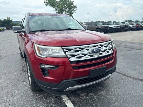 Used 2018 Ford Explorer XLT w/ Equipment Group 202A AWD/4WD image 52
