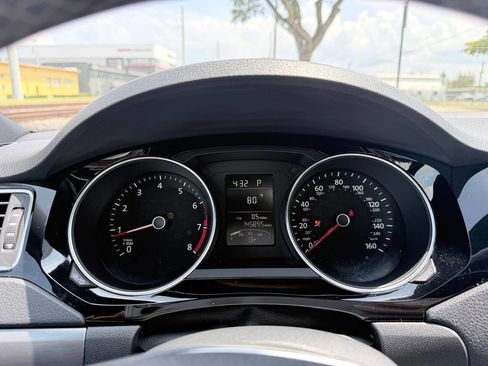 Used 2016 Volkswagen Jetta Sport FWD image 24
