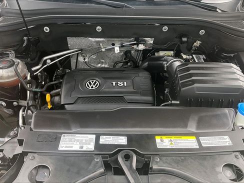 Used 2022 Volkswagen Atlas Cross Sport SE image 13