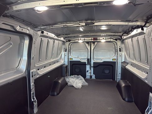 Used 2023 Ford E-Transit Low Roof image 13