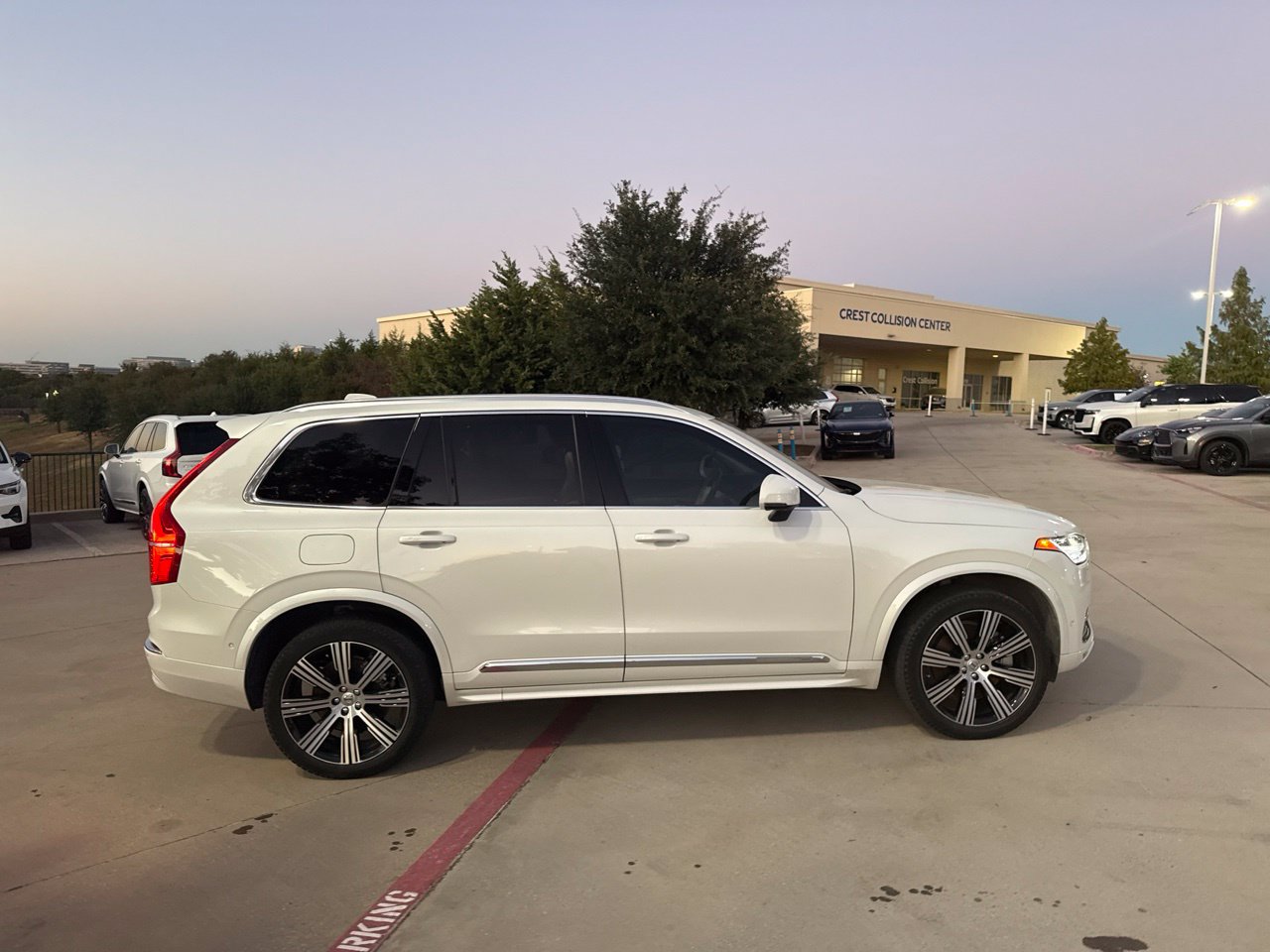 Used 2024 Volvo XC90 T8 Ultimate w/ Protection Package Premier AWD/4WD image 9