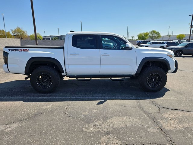 Used 2020 Toyota Tacoma TRD Off-Road w/ Technology Package AWD/4WD image 4
