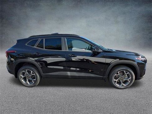 New 2026 Chevrolet Trax LT w/ Driver Confidence Package image 3