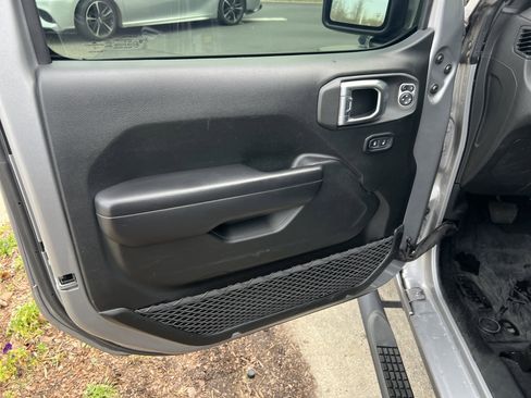 Used 2021 Jeep Wrangler Unlimited Sport image 14