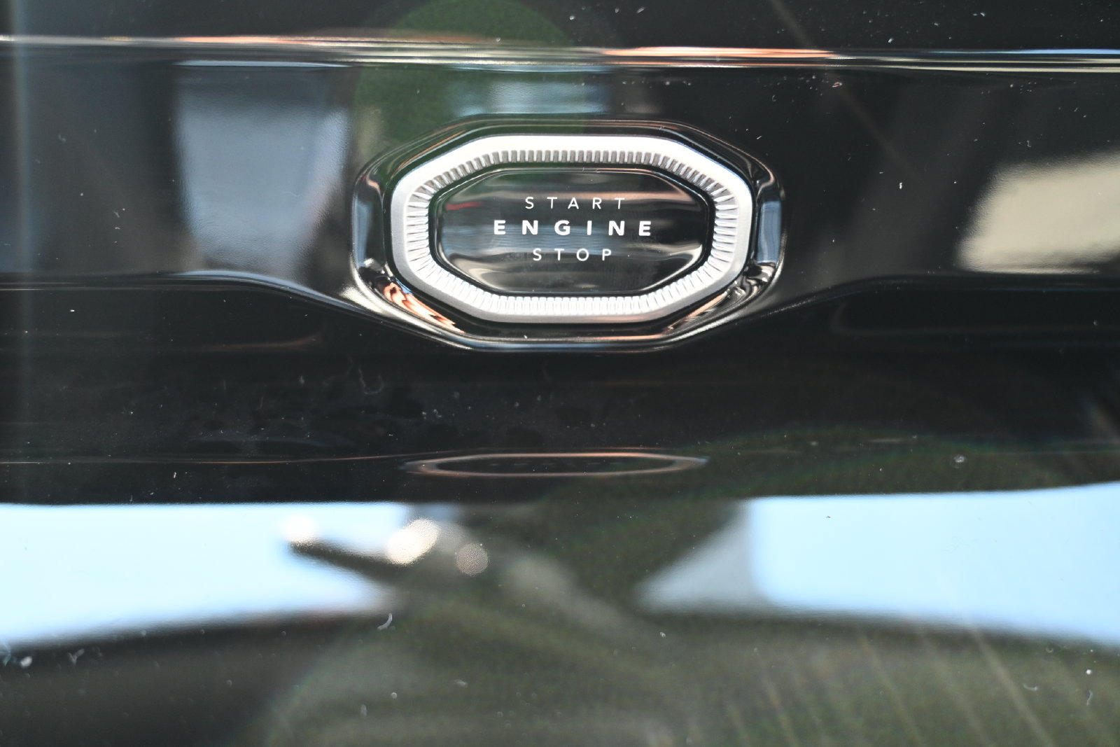 New 2026 Jeep Grand Cherokee Altitude AWD/4WD image 14
