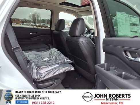 New 2026 Nissan Pathfinder SL w/ SL Premium Package AWD/4WD image 19