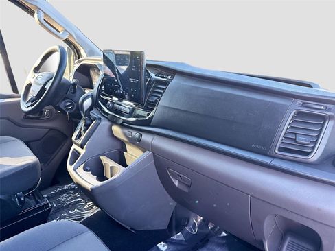 Used 2024 Ford Transit 350 XLT image 28