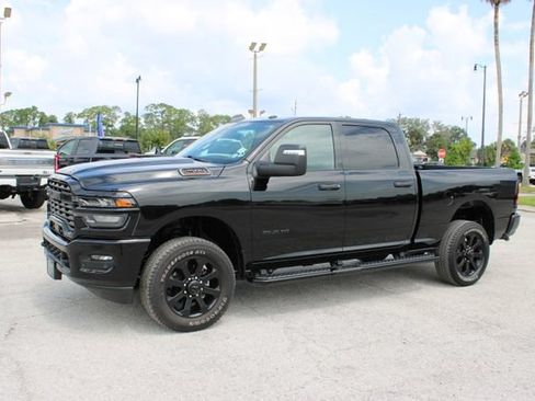 Used 2026 RAM 2500 Big Horn AWD/4WD image 4