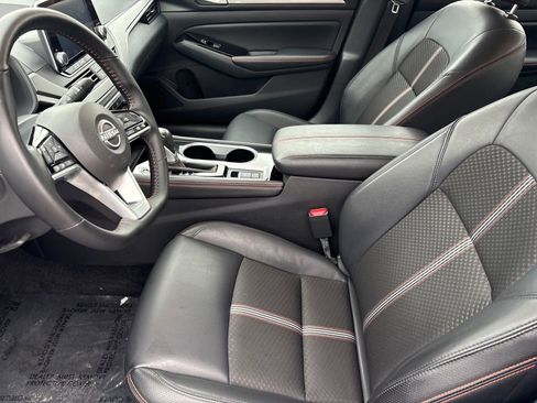 Used 2025 Nissan Altima 2.5 SR image 9